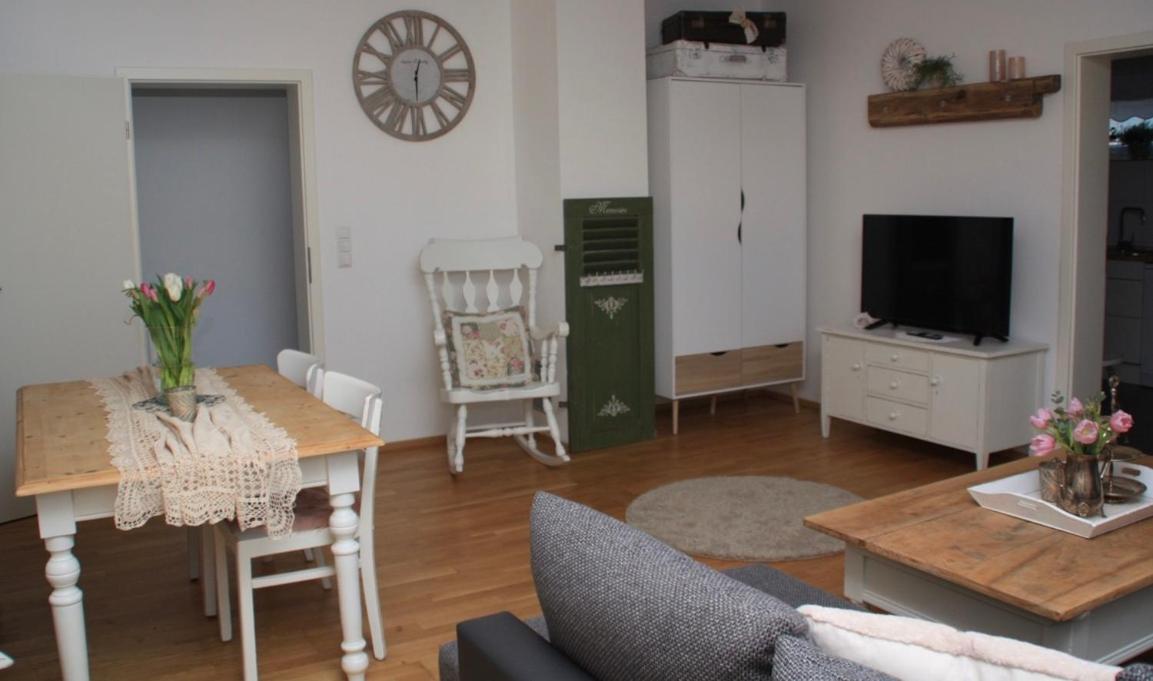 Gemuetliche Ferienwohnung In Edesheim An Der Weinstrasse Экстерьер фото